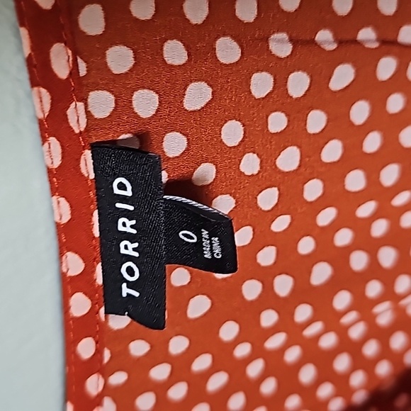 Torrid Office Polka Dot Button Front Autumn Long Sleeve Button size 0X - Picture 3 of 8